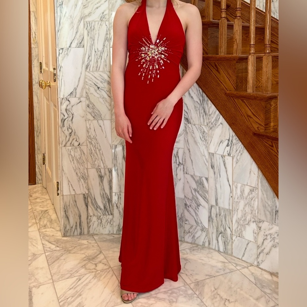 Elegant Red Halter Dress with Embellished Design